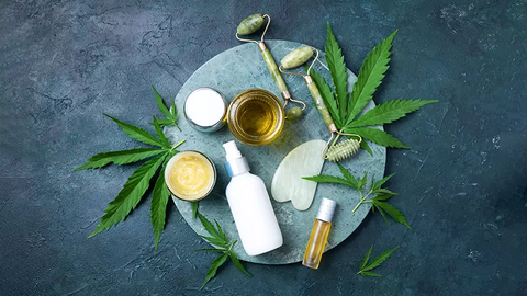 CBD Kosmetik – Wirkung, Vorteile & Anwendung für schöne Haut