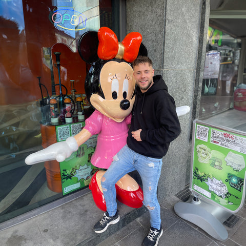 GDH Lebensgroße Minnieo Mouse Statue in Originalfarben - Exklusive Sammleredition, 180cm